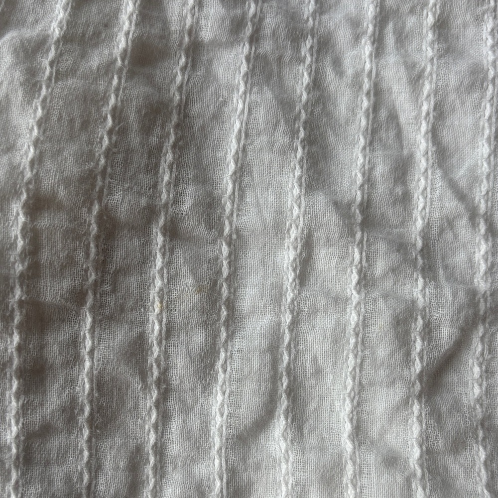 White Textured effortless Button-Up Shirt / Cover Up w Hoodie 🤩 - Picture 12 of 12